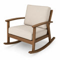 Fauteuil à bascule de jardin en bois massif avec coussins polyester beige et accoudoirs naturels
